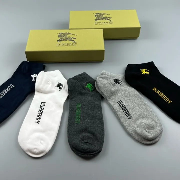 スーパーコピー プラダ 靴下