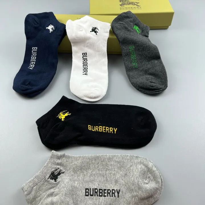 スーパーコピー プラダ 靴下