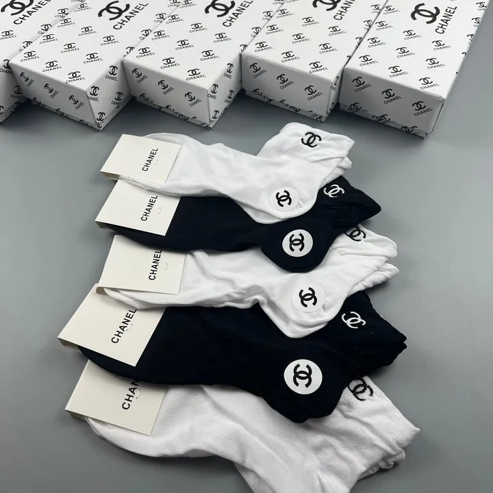 スーパーコピー シャネル 靴下