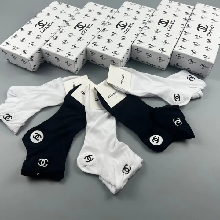 スーパーコピー シャネル 靴下