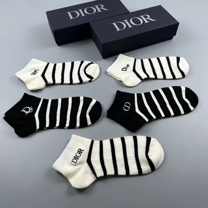 スーパーコピー ディオール 靴下