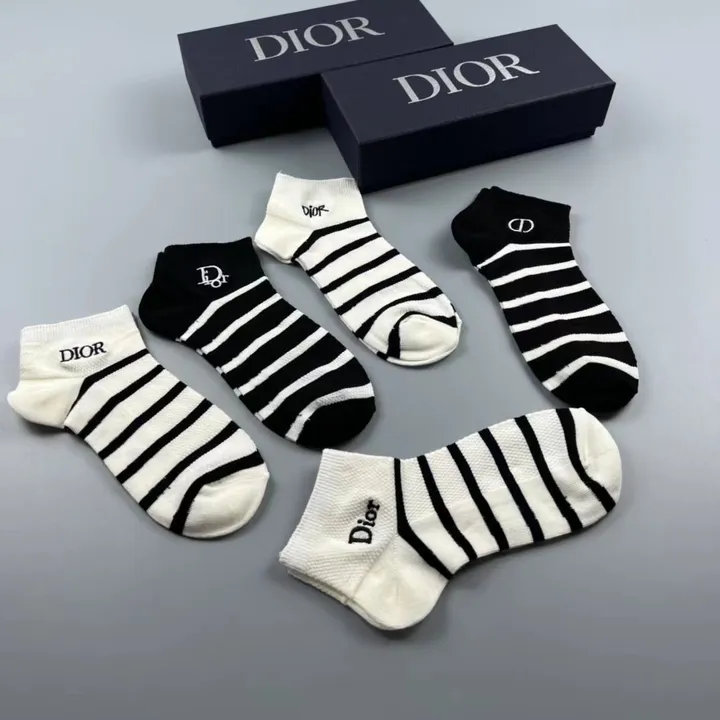 スーパーコピー ディオール 靴下