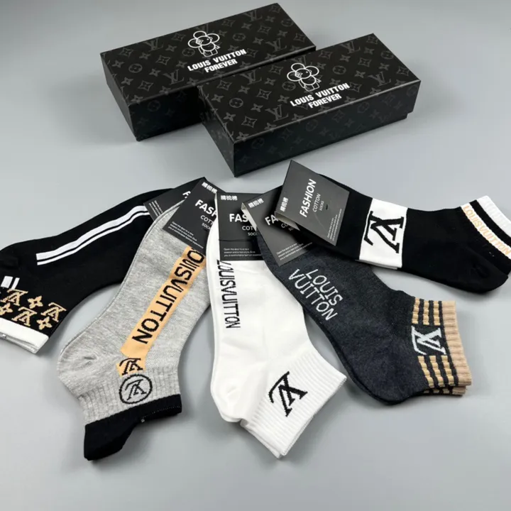 スーパーコピー ルイヴィトン 靴下