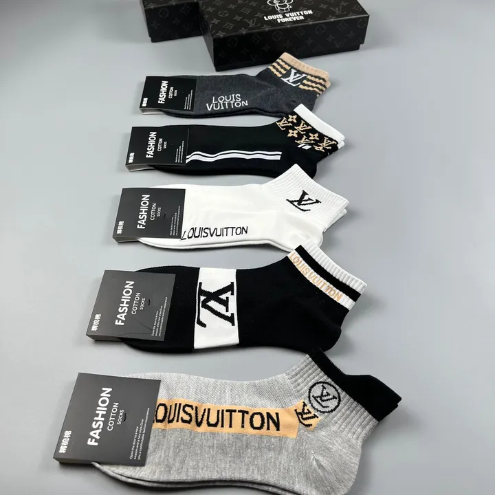 スーパーコピー ルイヴィトン 靴下
