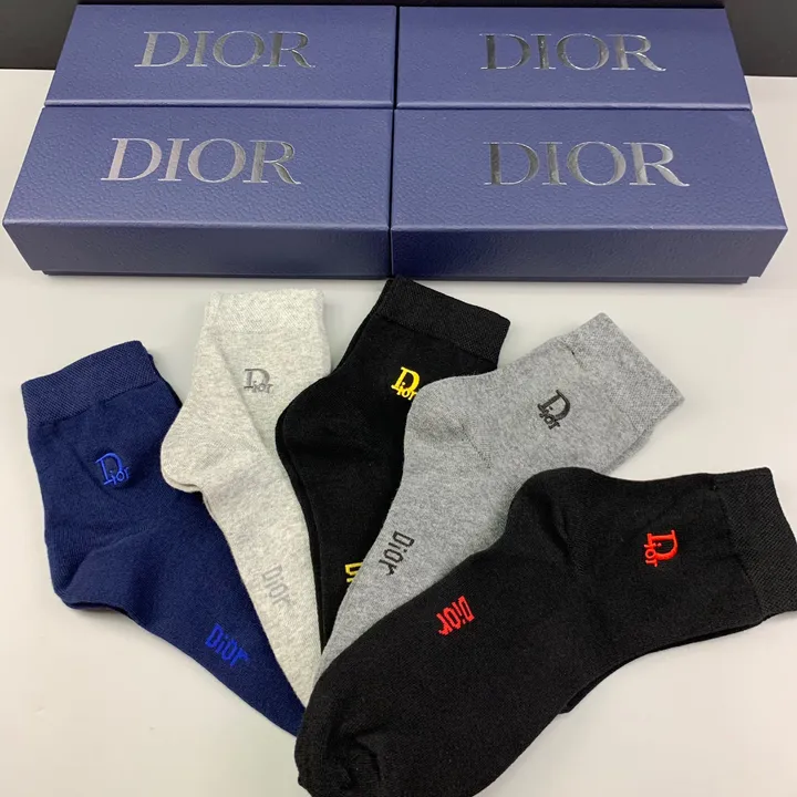 スーパーコピー ディオール 靴下