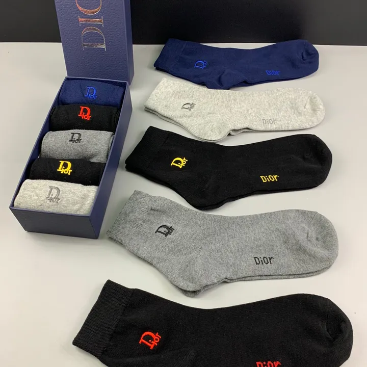 スーパーコピー ディオール 靴下