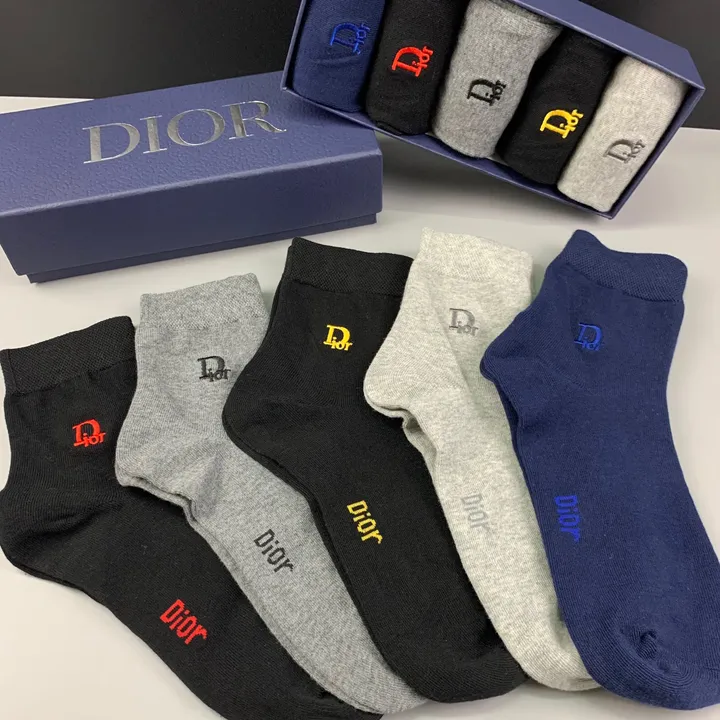スーパーコピー ディオール 靴下