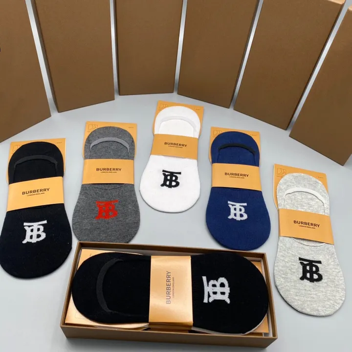 スーパーコピー プラダ 靴下