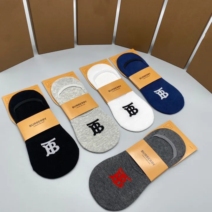 スーパーコピー プラダ 靴下