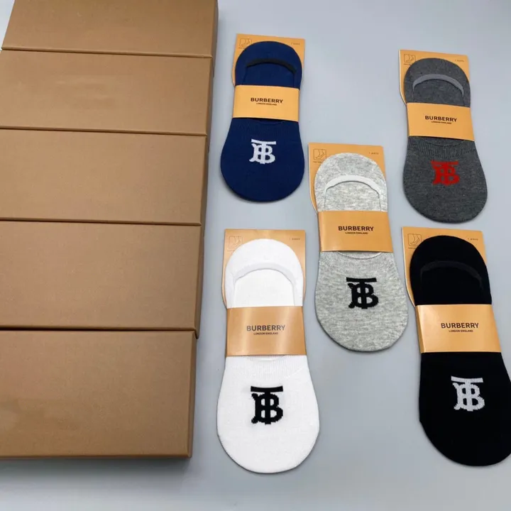 スーパーコピー プラダ 靴下