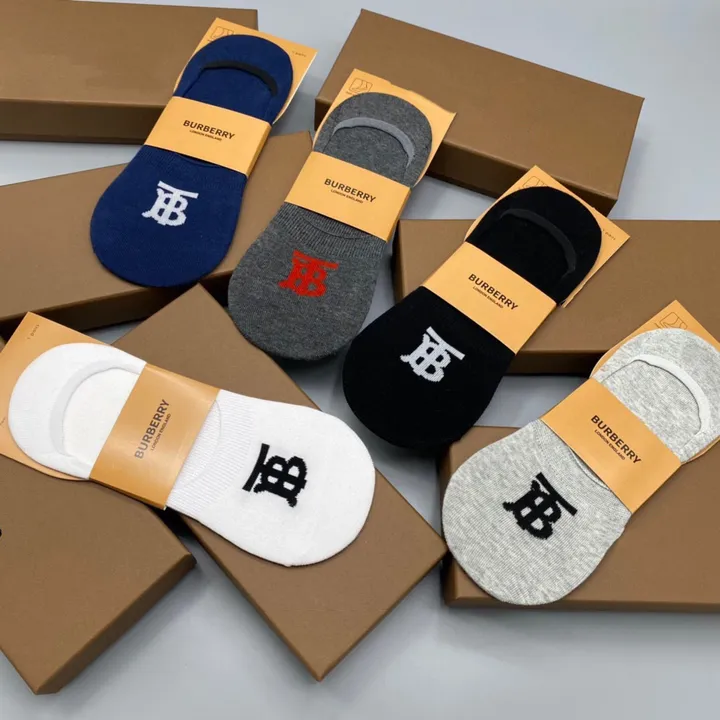 スーパーコピー プラダ 靴下