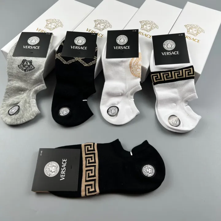 スーパーコピー ヴェルサーチ 靴下