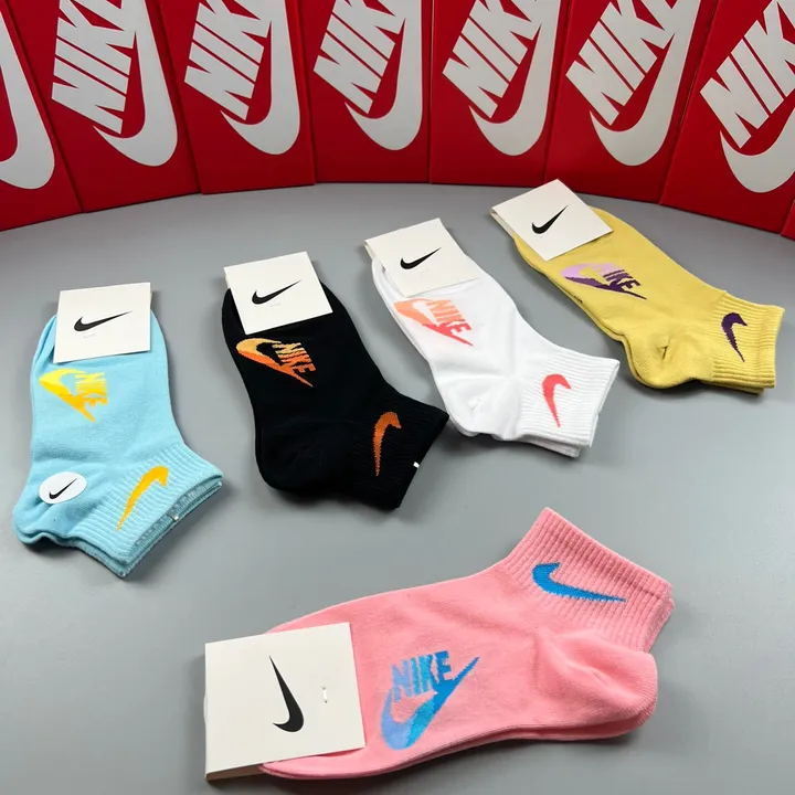 スーパーコピー ナイキ 靴下