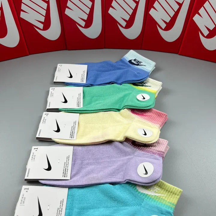 スーパーコピー ナイキ 靴下