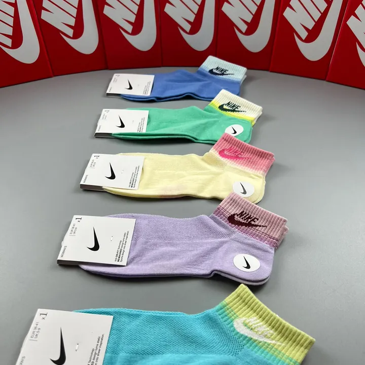 スーパーコピー ナイキ 靴下