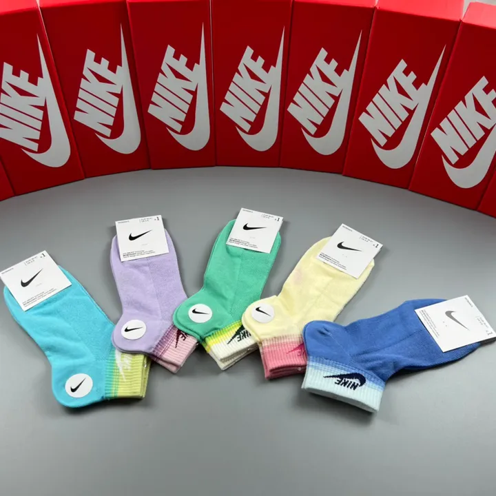 スーパーコピー ナイキ 靴下