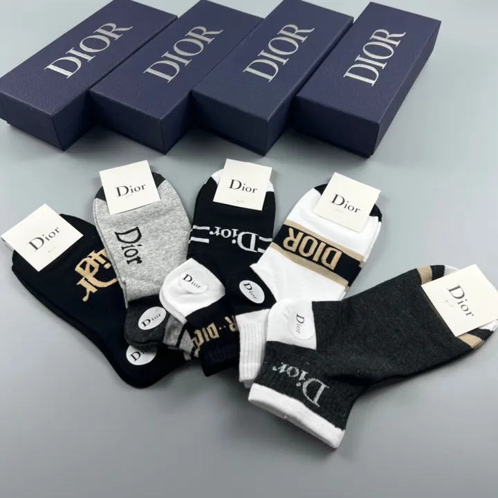 スーパーコピー ディオール 靴下