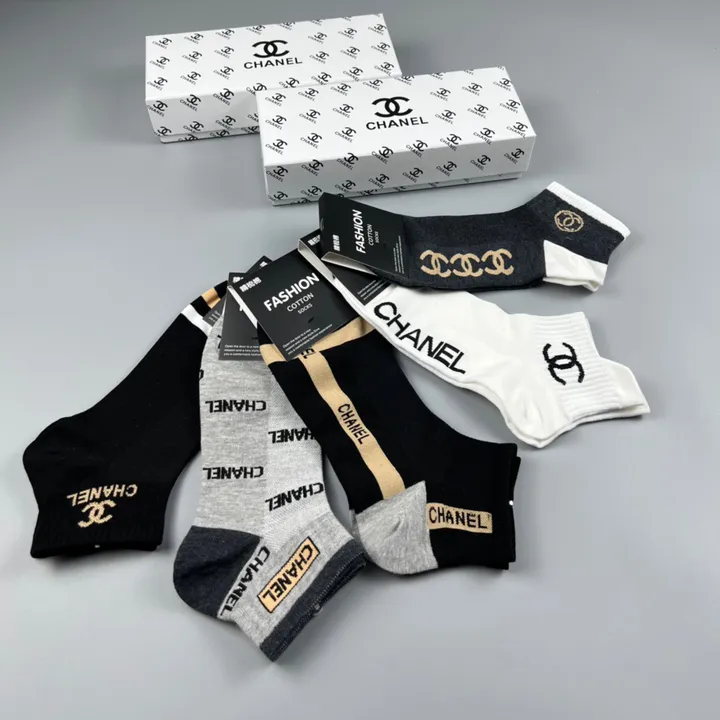 スーパーコピー シャネル 靴下