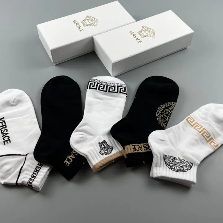 スーパーコピー ヴェルサーチ 靴下