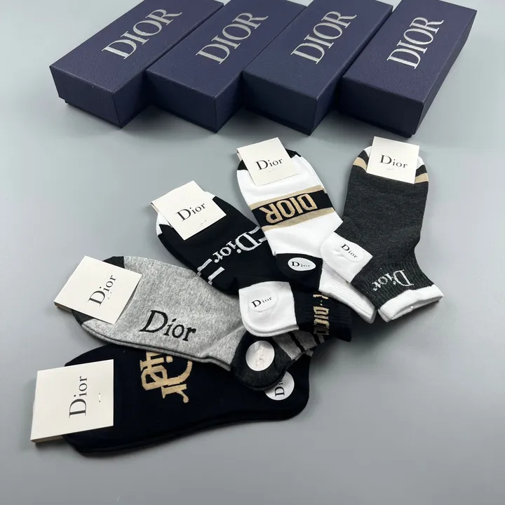 スーパーコピー グッチ 靴下