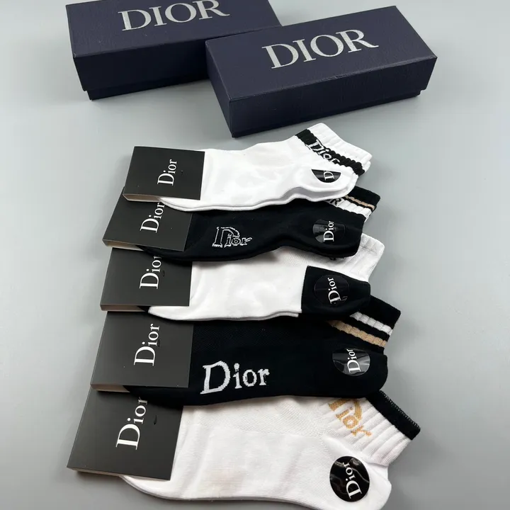 スーパーコピー ディオール 靴下