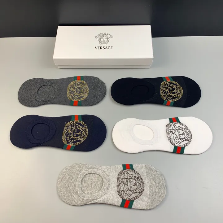 スーパーコピー ヴェルサーチ 靴下