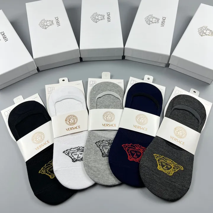 スーパーコピー ヴェルサーチ 靴下