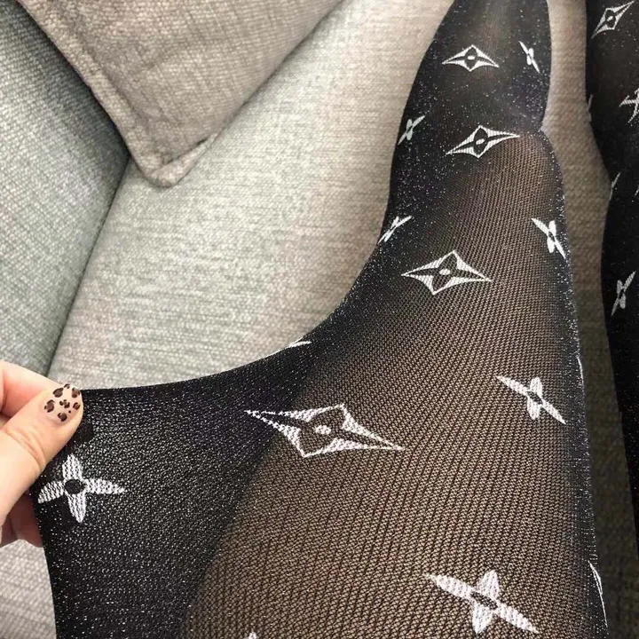 スーパーコピー ジバンシィ 靴下