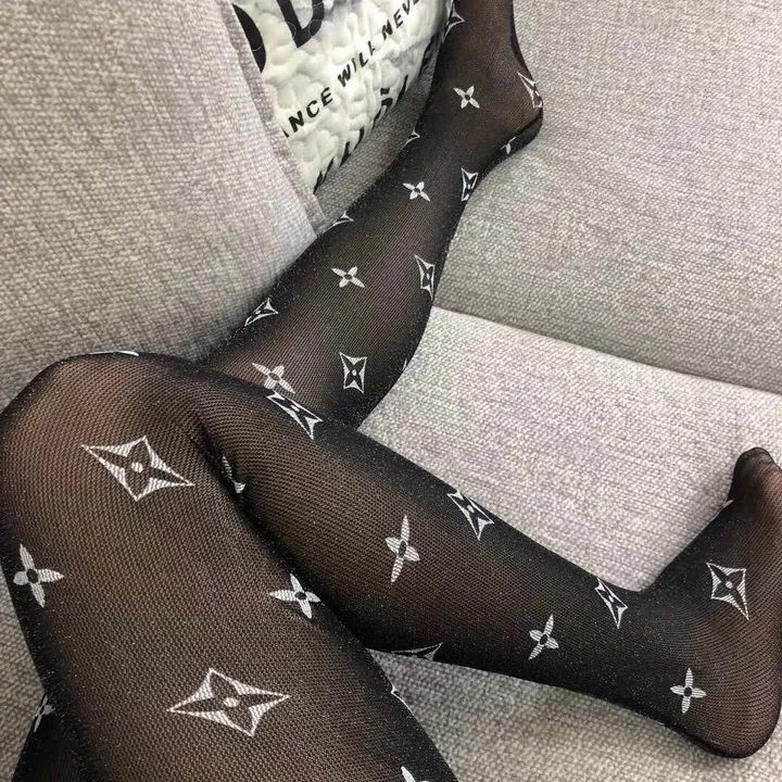 スーパーコピー ジバンシィ 靴下