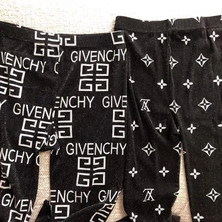 スーパーコピー ジバンシィ 靴下