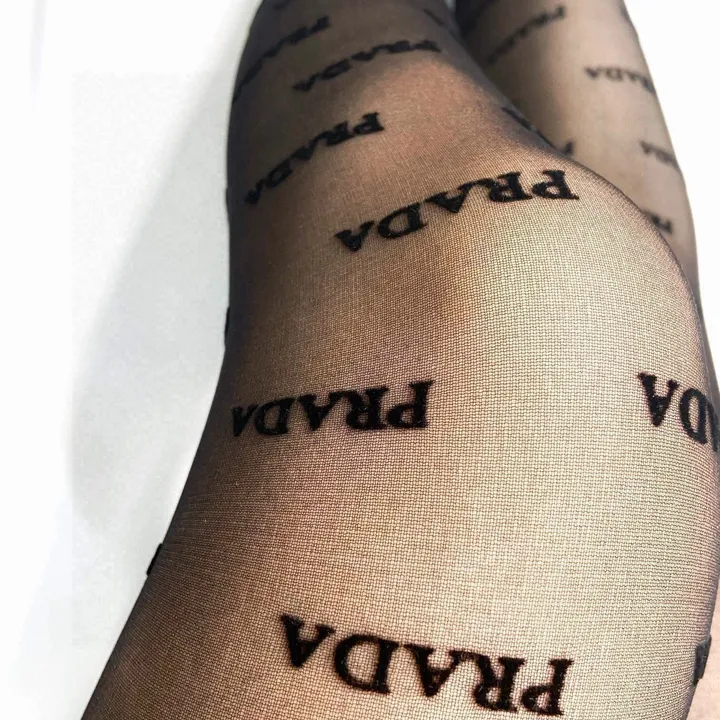 スーパーコピー プラダ 靴下