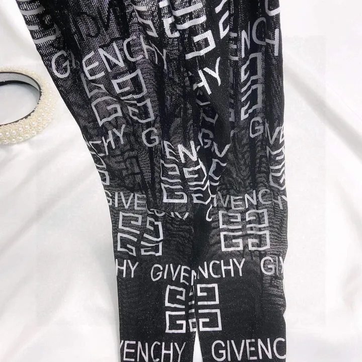 スーパーコピー ジバンシィ 靴下