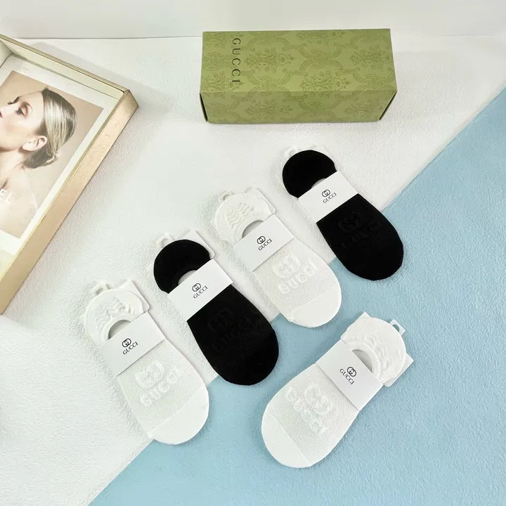 スーパーコピー グッチ 靴下