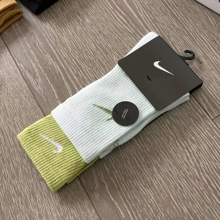 スーパーコピー ナイキ 靴下