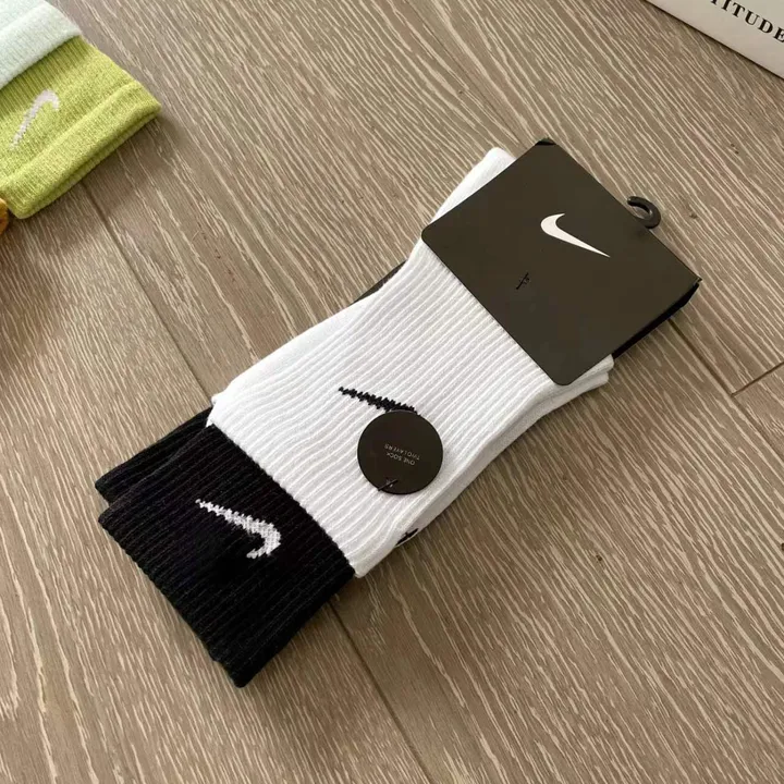 スーパーコピー ナイキ 靴下