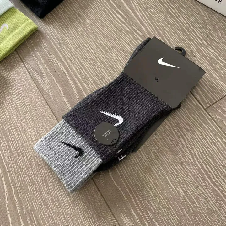 スーパーコピー ナイキ 靴下