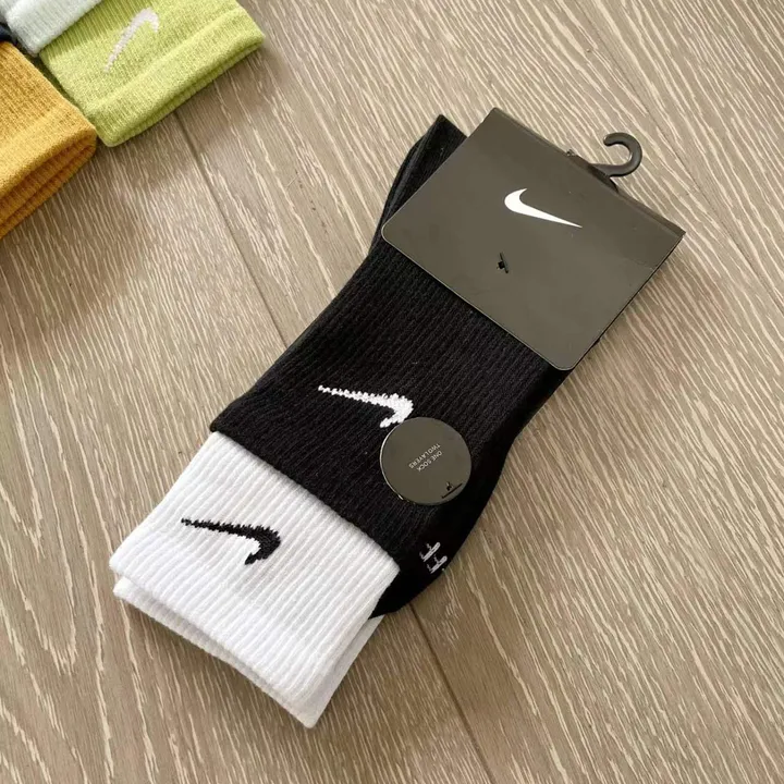 スーパーコピー ナイキ 靴下