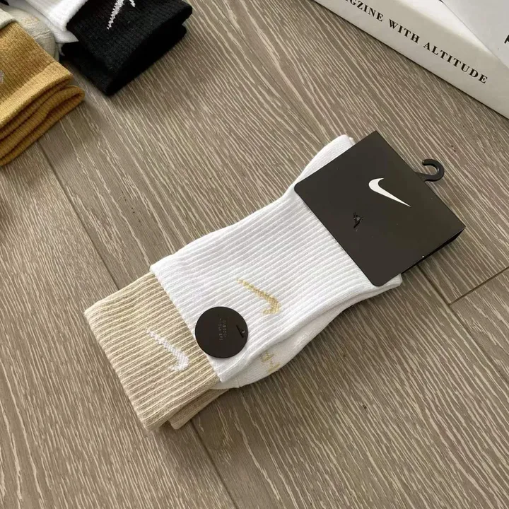 スーパーコピー ナイキ 靴下