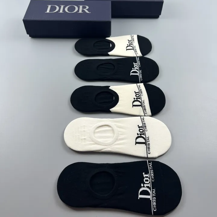 スーパーコピー ディオール 靴下