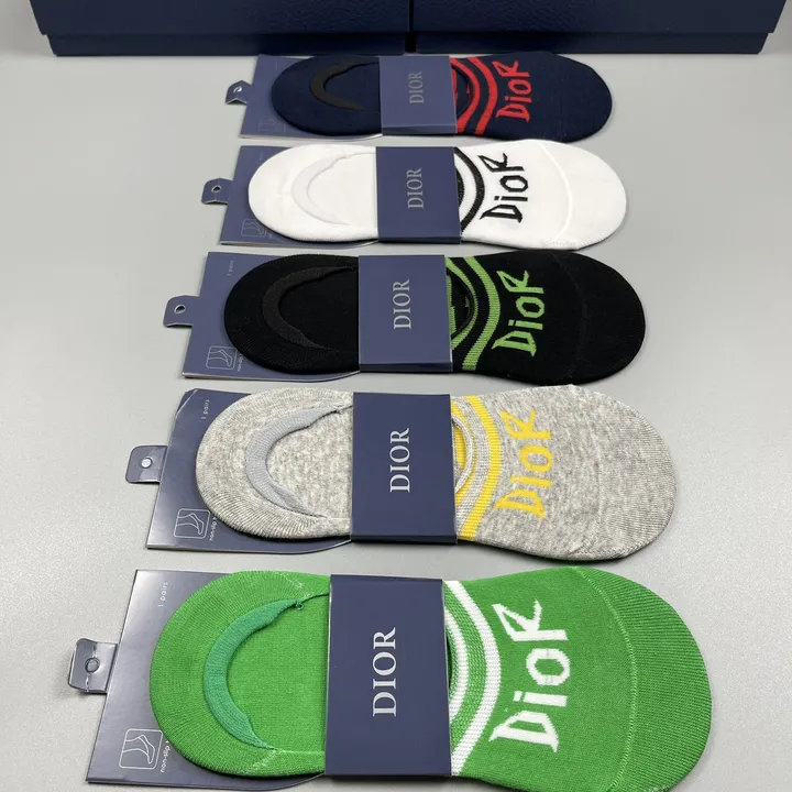 スーパーコピー ディオール 靴下