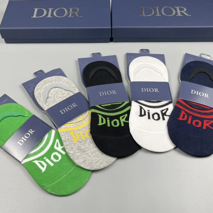 スーパーコピー ディオール 靴下