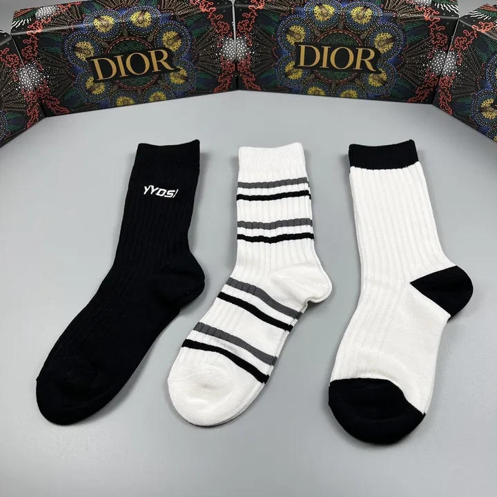 スーパーコピー ディオール 靴下