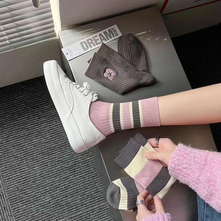 スーパーコピー ディオール 靴下