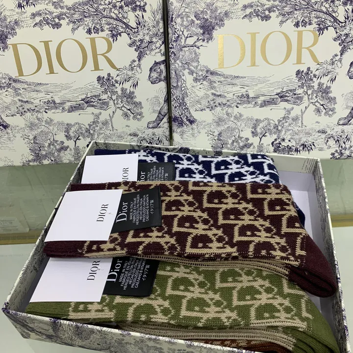 スーパーコピー ディオール 靴下