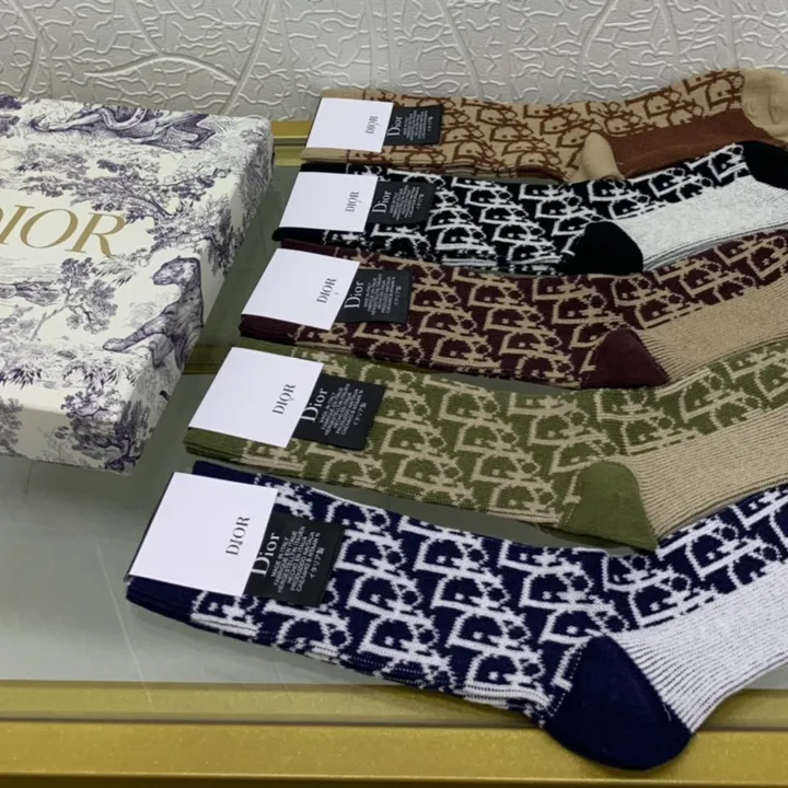 スーパーコピー ディオール 靴下