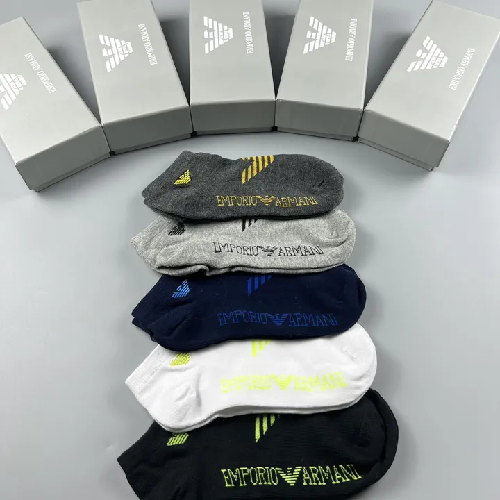 スーパーコピー アルマーニ 靴下