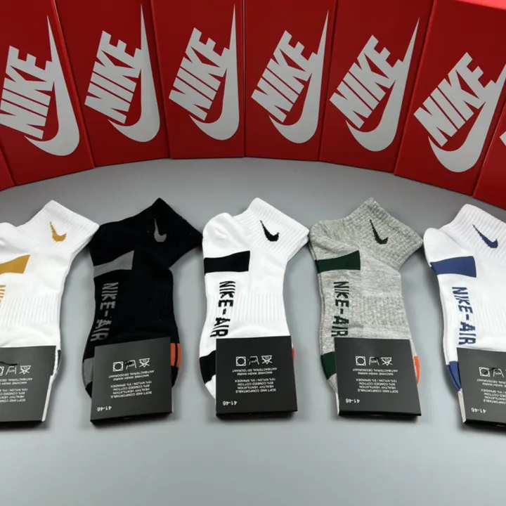 スーパーコピー ナイキ 靴下