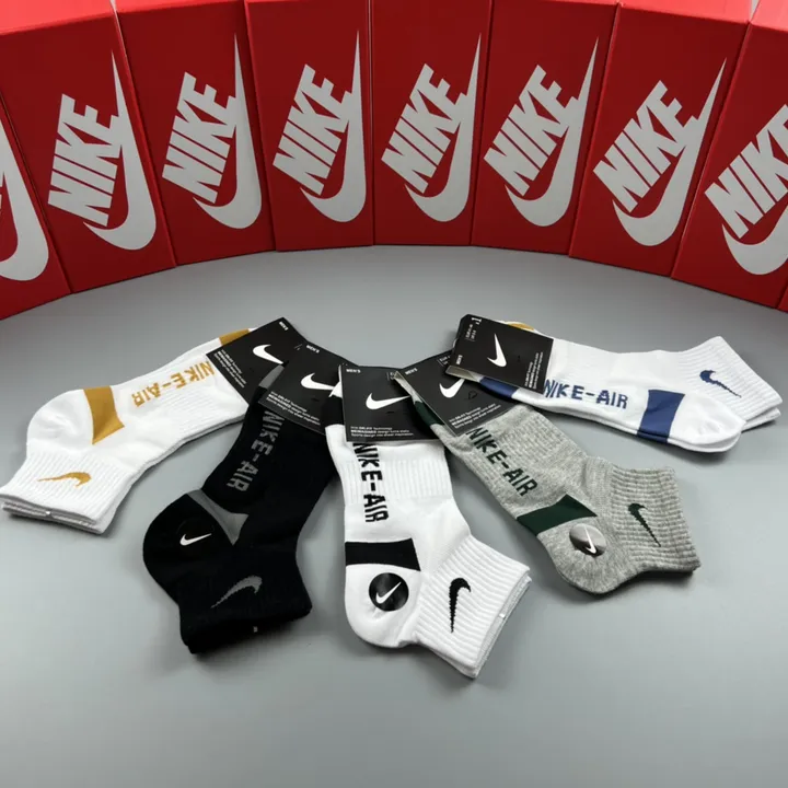 スーパーコピー ナイキ 靴下
