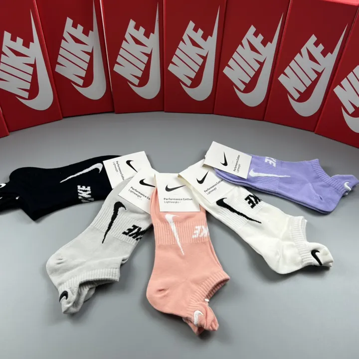 スーパーコピー ナイキ 靴下