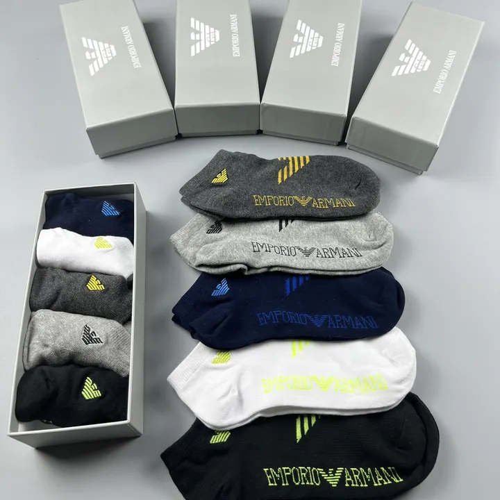 スーパーコピー アルマーニ 靴下